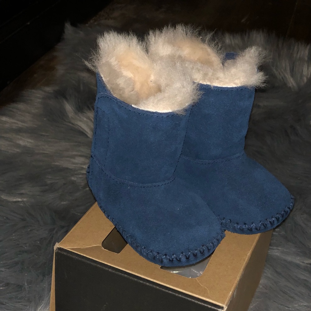 Ugg’s infant baby Cadden (Navy) size 2/3